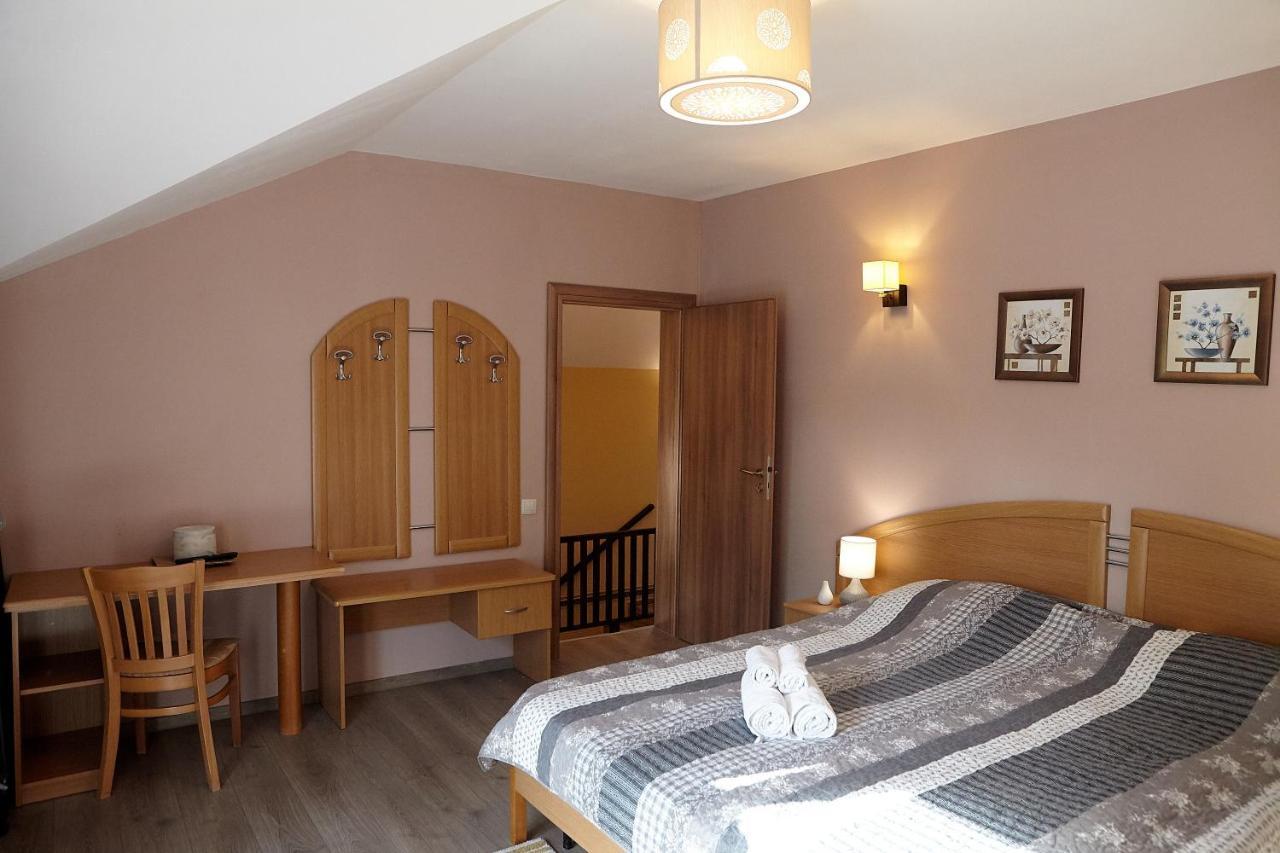 בראשוב Apartament Rozelor מראה חיצוני תמונה
