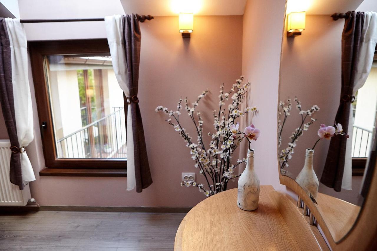 בראשוב Apartament Rozelor מראה חיצוני תמונה